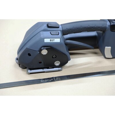 Signode-BST-akkutyökalu teräsvannesidontaan 